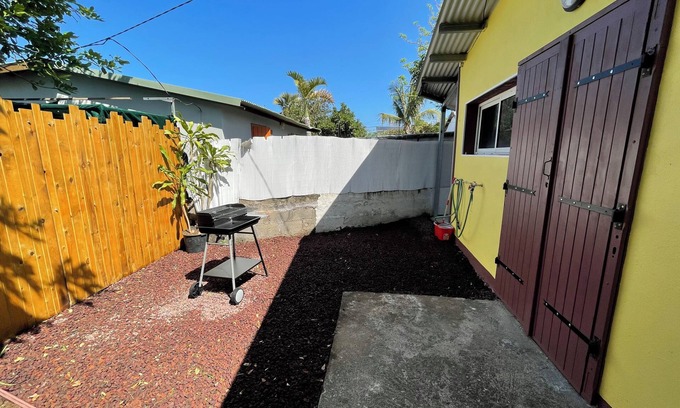 Casabona Casa | Casa Valencia: a charming, intimate home close to all amenities.