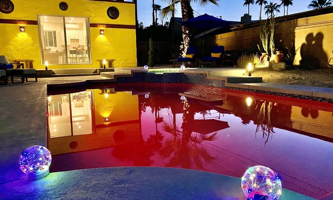 Palm Desert Apartamento | CASA VERBA in Palm Desert at EL PASEO ! 1BD 1BA, Private Pool, Mountain Views!