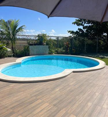Arembepe Casa | Casa verde praia do Piruí 100 mts da praia 750 mts de área privativa