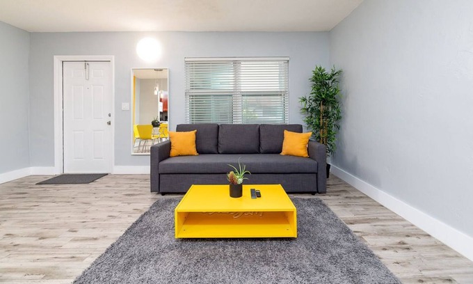 Coral Shores Apartamento | ★ ☆★ ☆★ Casa Zebra ★ ☆★ ☆★ Less Than a Mile Away From the Beach
