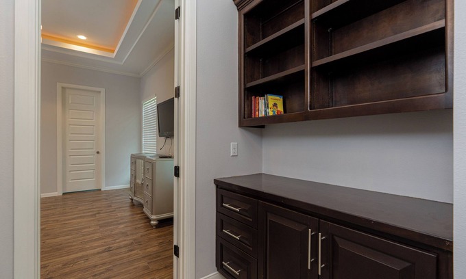 North Ridge Park Casa | CasaBay charming house in the best neighborhood welcome to CasaBay!