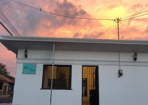 Liberia Cama Y Desayuno | CasaBlanca Real Estate
