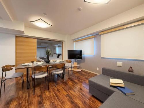 Hiroshima City Centre Apartamento | Casaen by b hotel - Secure 1BR Apt with Dining & Living Space