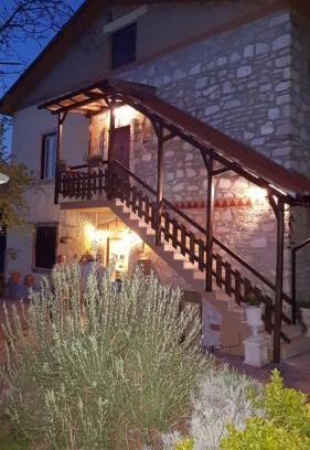 Castel Madama Casa | Casale delle ginestre.
