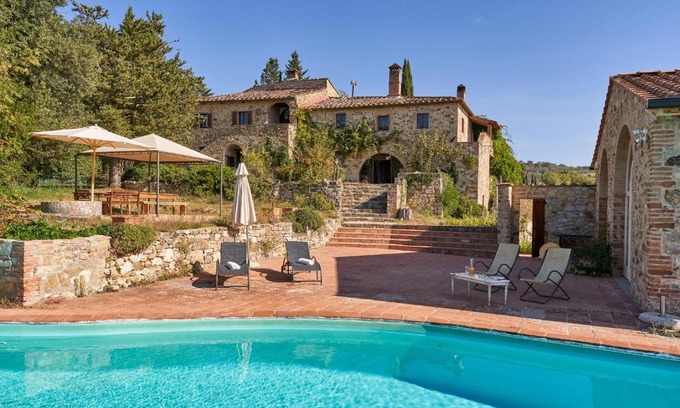 Castellina in Chianti Villa | Casale Sandonatino by VacaVilla