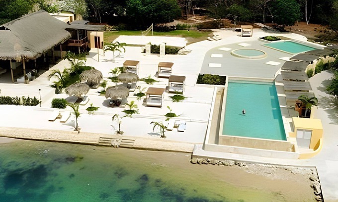 Cartagena District Casa | Casamare- disconnect to connect