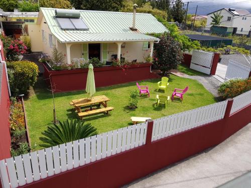 Cilaos Casa | CASAMELIAS "Le camélia"