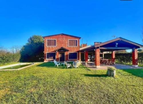 Mercedes Casa | Casaquinta Mercedes