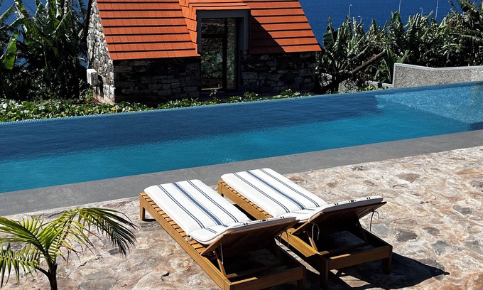 Gaula Cabaña | CASAS DO LARANJO- Cottages Infinity Pool