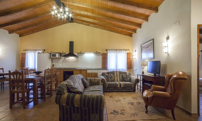 Vistabella del Maestrat Cabaña | Perfecto para 6 - 8 personas... Amplias estancias con salón comedor