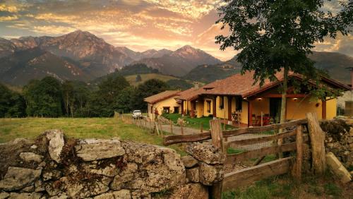 Margolles Casa | Casas Rurales Entrecastaños