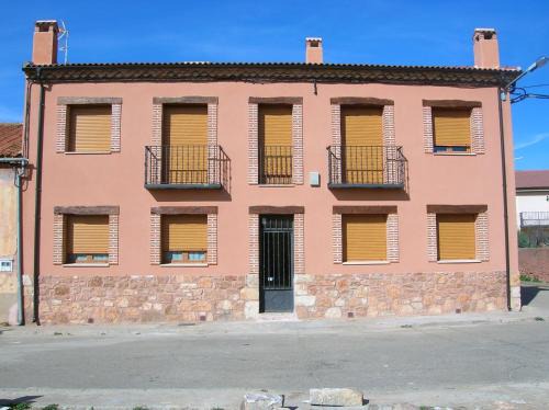 Ayllon Casa | Casas Rurales Mi Reja A