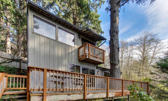 Otis Casa | Cascade Head Salmon River Getaway
