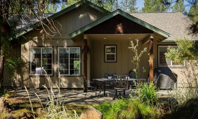 La Pine Casa | Cascade Lakes Family Retreat