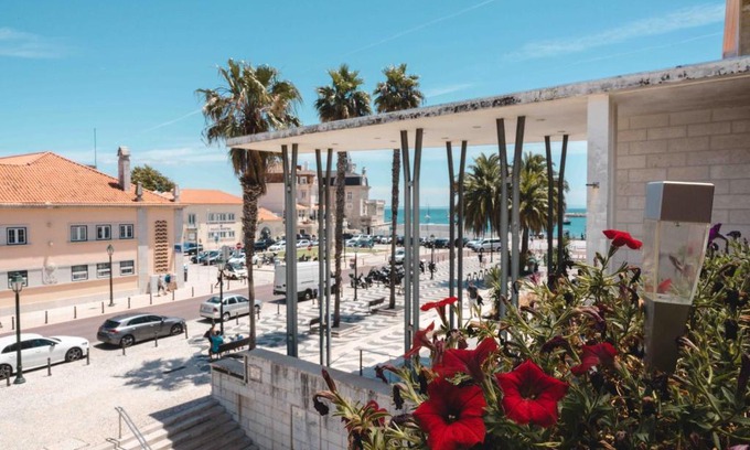 Cascais Hostal | Cascais Bay Hostel