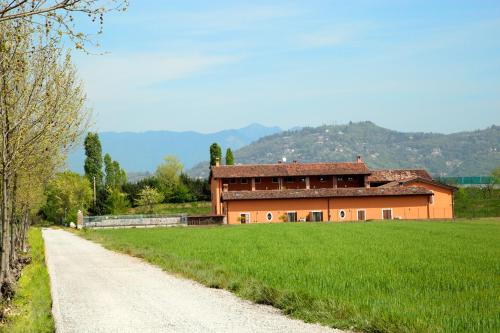 Porta Cremona-Volta Cama Y Desayuno | Cascina Volta