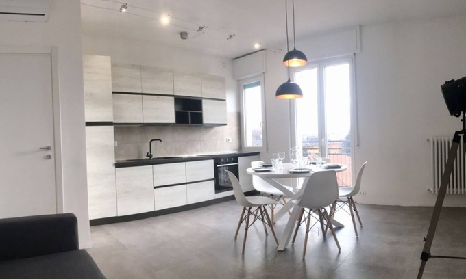 Cernusco sul Naviglio Apartamento | CaseOspitali - CASA LUMIÈRE - two-room panoramic apartment
