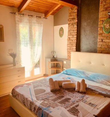Meda Casa | Casetta fra ely