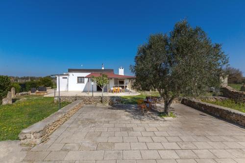 Campi Salentina Casa | Casetta Maddalena by BarbarHouse