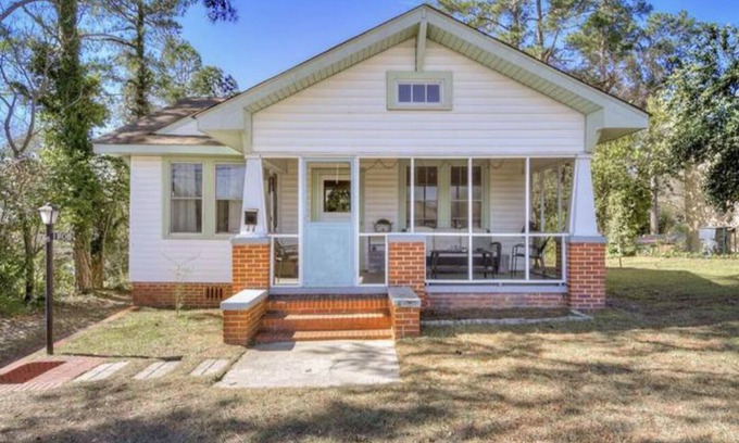North Augusta Cabaña | Casey's Cottage- Georgia Ave