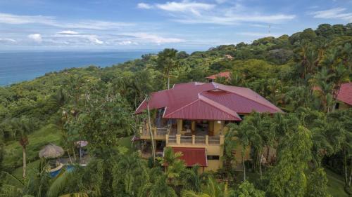 Dominical Villa | Casi el Cielo - by Pura Villas