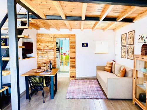 Alfarim Casa | Casinha Azul near Meco Beach