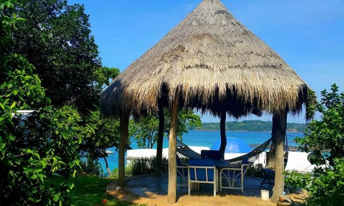 Isla Saboga Casa | Casita Azul