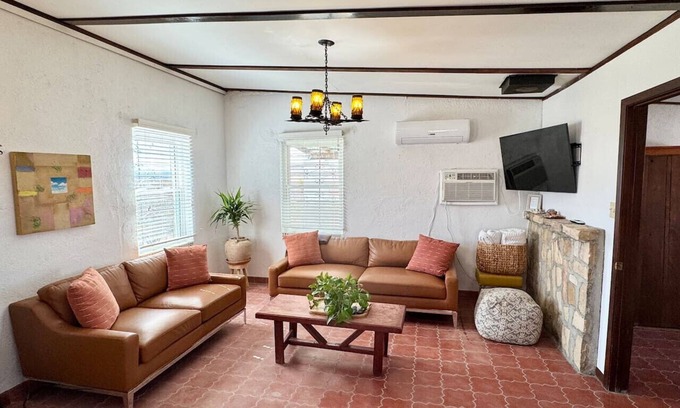 Big Bend National Park Casa | Casita Blanca - Centrally Located 3 Bedroom Home
