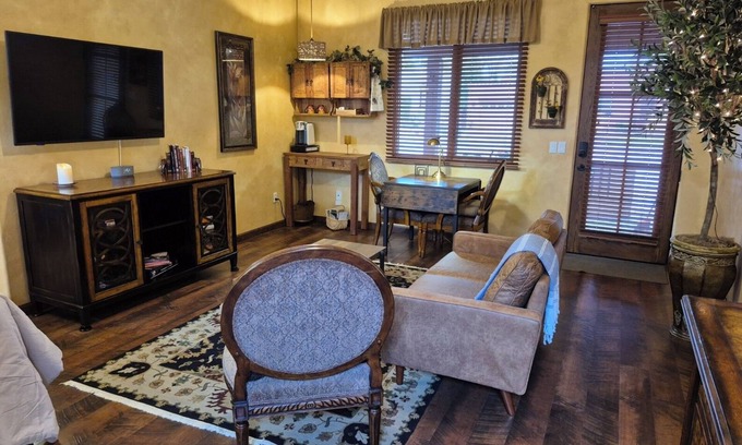 Tubac Apartamento | Casita de Anza – Charming 1 Bed/Bath Getaway in Historic Tubac Artist Community!