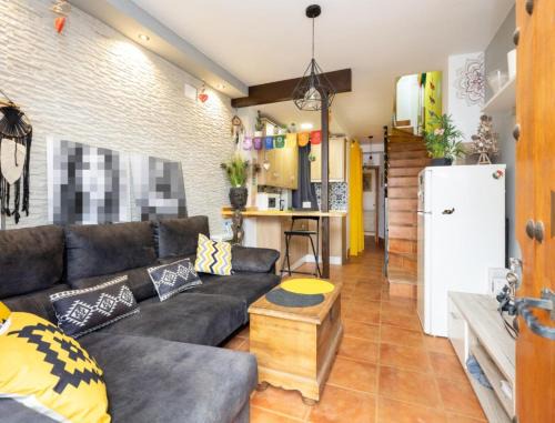 Restabal Casa | Casita del Barranco lunar