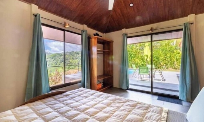 Cascada Azul Casa | Casita Del Eden