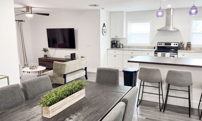 Fort Pierce North Casa | Casita del Sol - Minutes From Downtown and Beaches