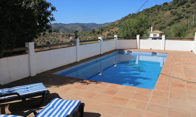 Colmenar Cabaña | Casita Escondida (Hidden Cottage) Una joya escondida privado con vistas fantásticas ...
