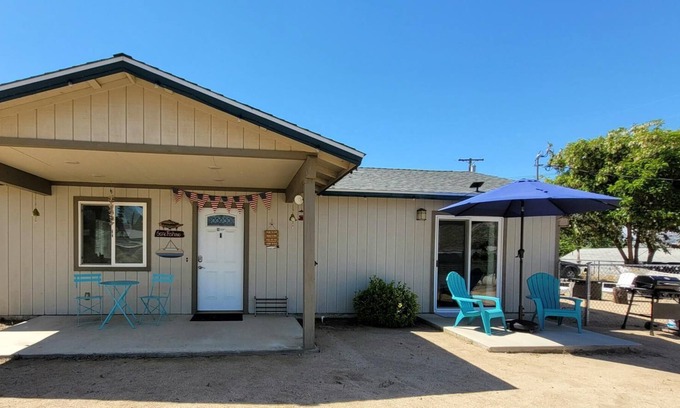 Lake Isabella Cabaña | Casita Isa is located 1 mile from the Lake!