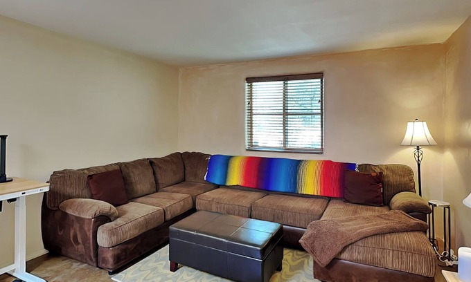 Santa Fe Casa | Casita Luna | Near Trailheads, Downtown