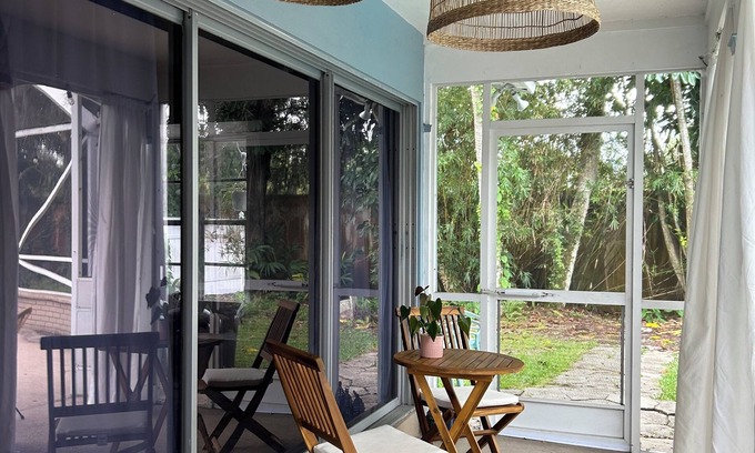 Fort Pierce Cabaña | Casita Luna - Sunny boho retreat with a pool
