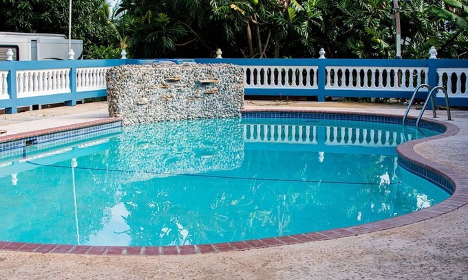 Puerto Nuevo Casa | Casita Rocío with Pool close to Beach