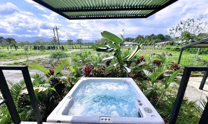 El Tanque Apartamento | Casita Sura with Jacuzzi