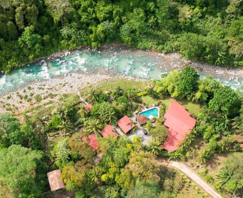 Ballena Cabina | Casitas Del Rio Riverfront Nature Lodge