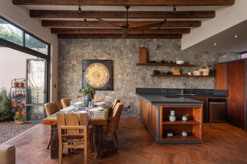 La Cruz Casa | Casona del Buen Huerto, Modern 2BR Home in Queretaro