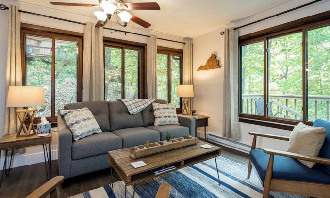 Massanutten Cabina | Casper Cabin-Year Round Retreat at Massanutten -SKI AREA, GOLF, HIKE & WATERPARK