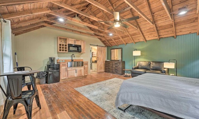 Cassopolis Apartamento | Cassopolis The Cabin Retreat Lake Access!