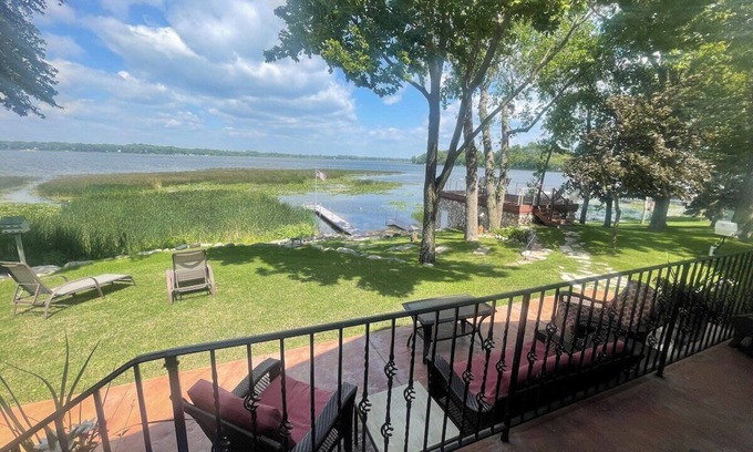 Annandale Cabina | Cast Away Cabin Rental Snowmobile rentals, Tours, and New Boat Rentals