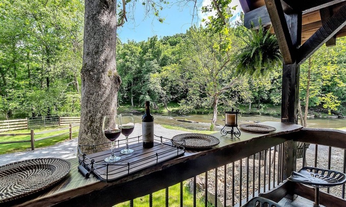 Waynesville Cabina | CastAway Waterfront Rustic Cabin Very Private With Outdoor Cabana