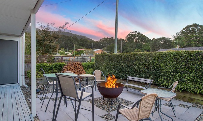 Laurieton Casa | Castaway - Your mountain retreat with lake views
