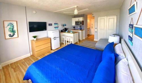 Daytona Beach Hotel | Castaways Resort Studios