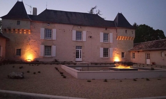Archigny Otro | Castel du 15ème Siècle, Calme et Sérénité au Coeur de la Forêt