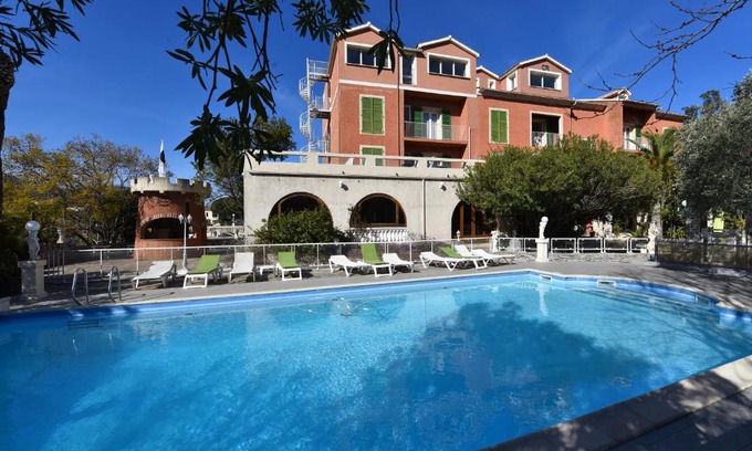Lucciana Hotel | Castellu Rossu