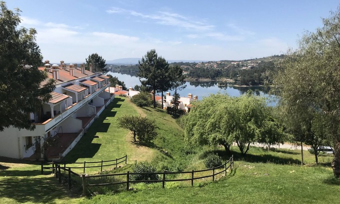 Abrantes Condominio | Castelo de Bode - 2 bedroom apartment with Marina place