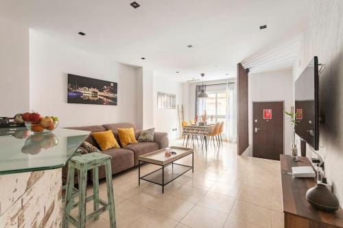 Alicante Apartamento | CastelPlace beach con plaza de Garage incluida, free parking and AC